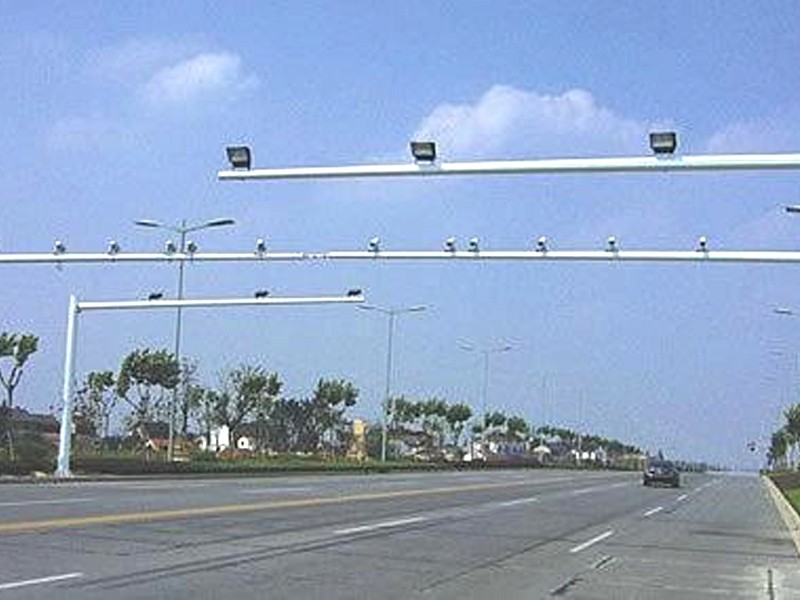 道路視頻監(jiān)控?cái)z像機(jī)的要求及選擇